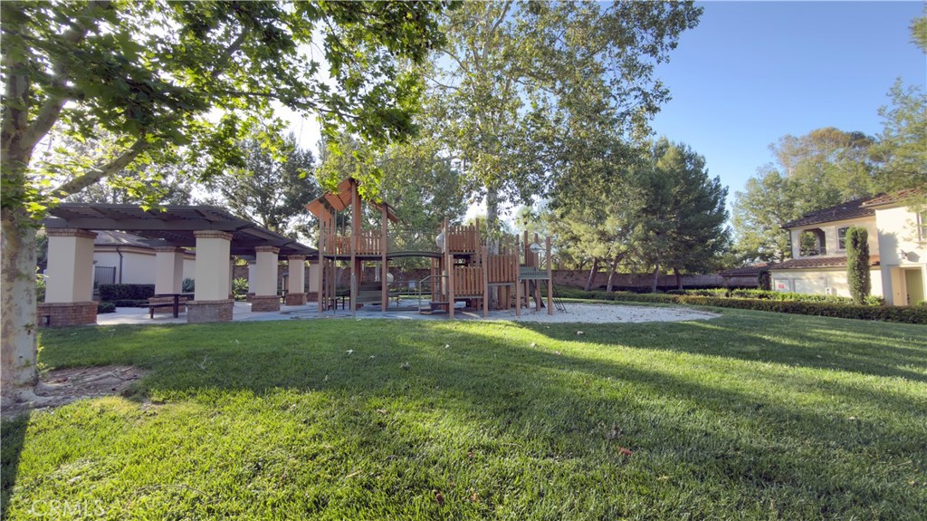 52 Coralwood