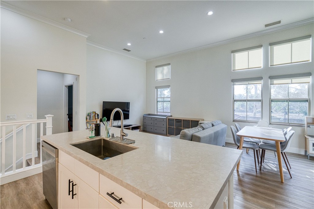 52 Coralwood