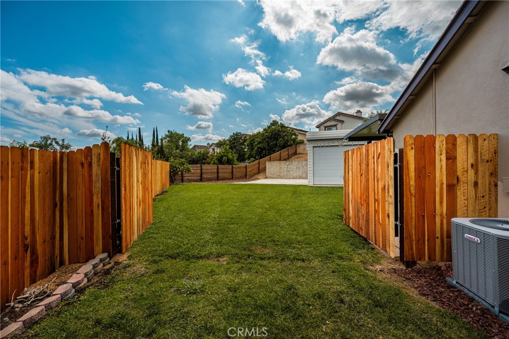 17522 Pine Circle