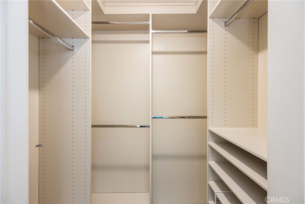 1218 E Chalynn Avenue