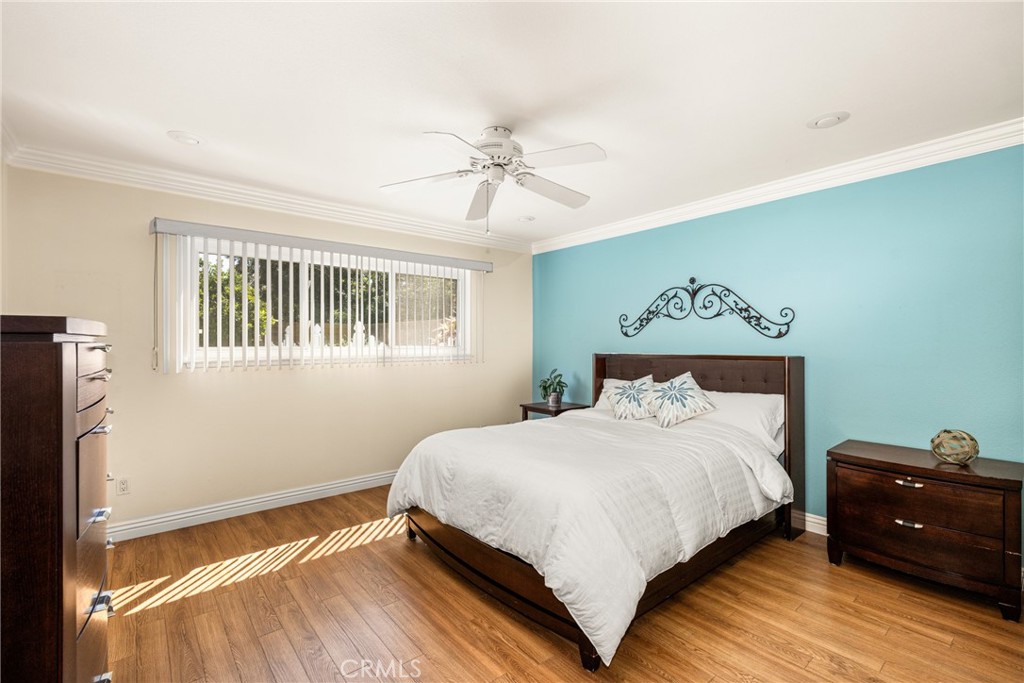 1218 E Chalynn Avenue