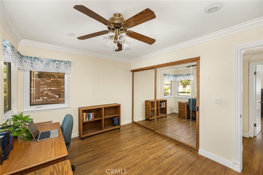 1218 E Chalynn Avenue