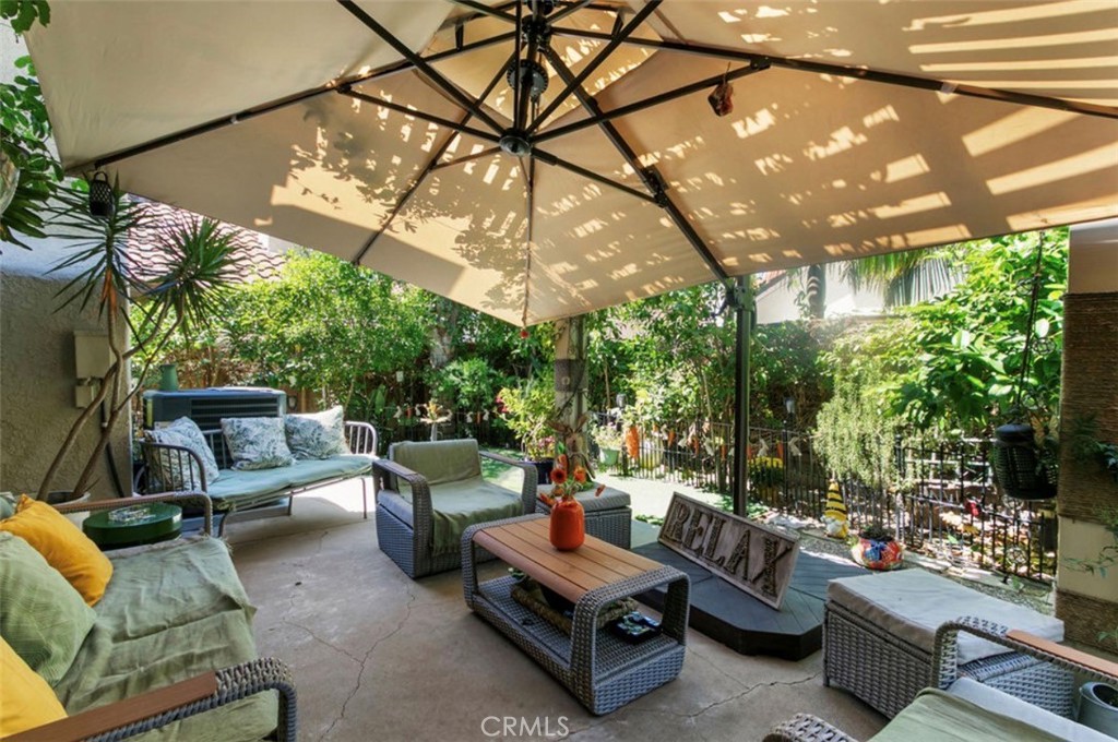 6250 E Quartz Lane