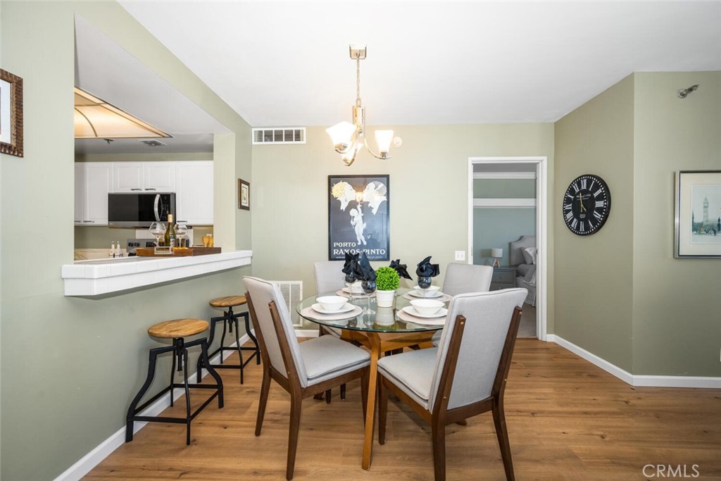 525 E Seaside Way 904