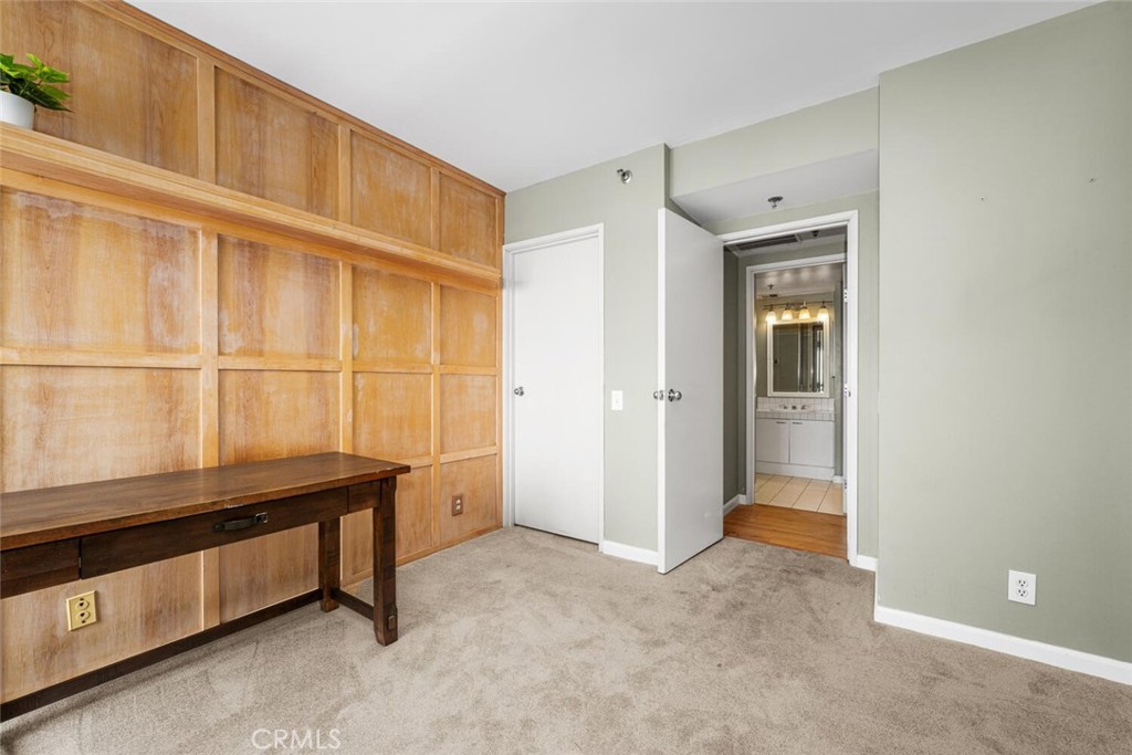 525 E Seaside Way 904