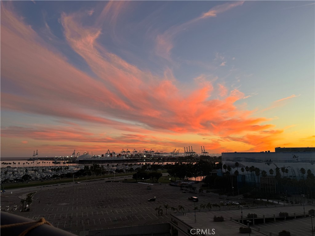 525 E Seaside Way 904