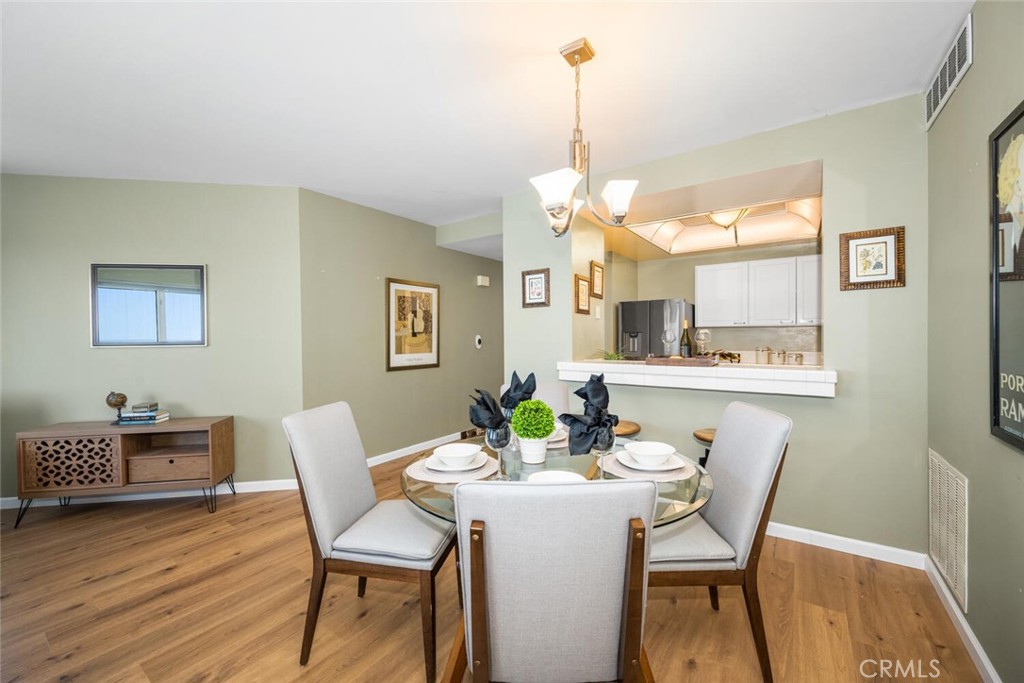 525 E Seaside Way 904