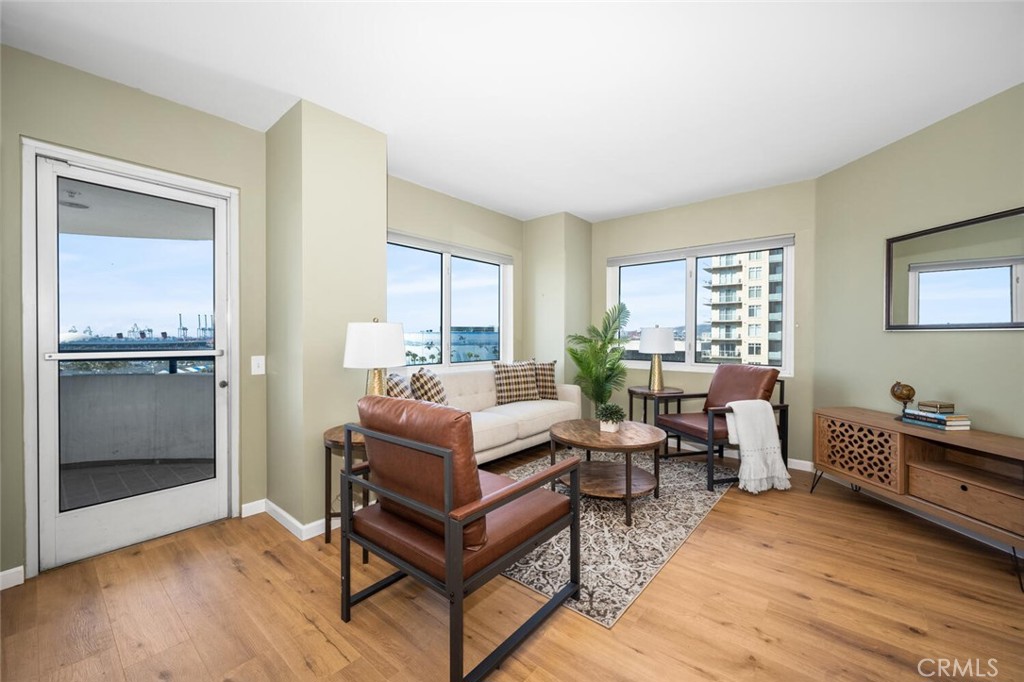 525 E Seaside Way 904