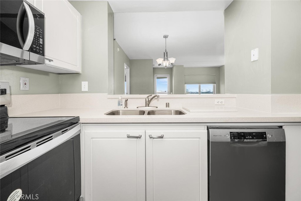 525 E Seaside Way 904
