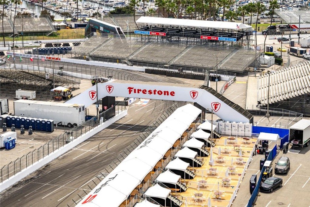 525 E Seaside Way 904