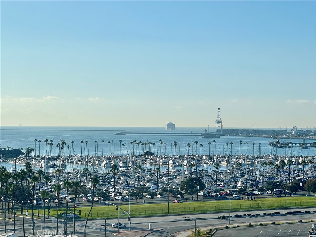525 E Seaside Way 904