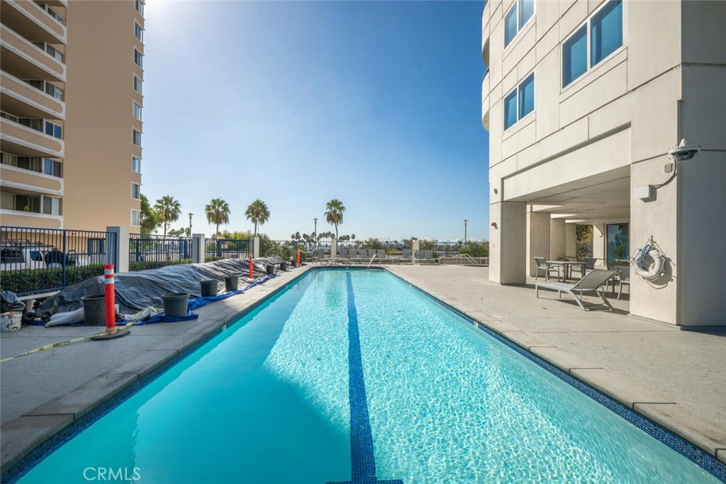 525 E Seaside Way 904
