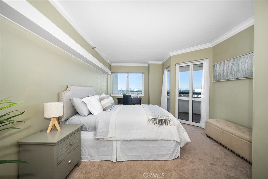 525 E Seaside Way 904