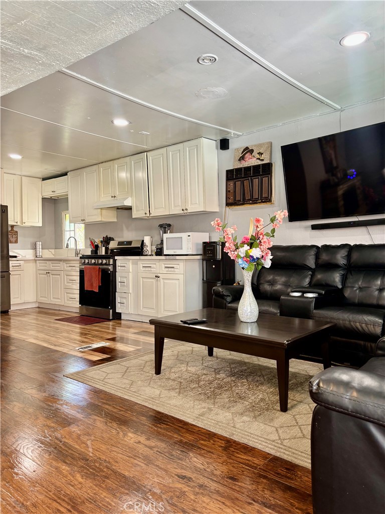25681 Alessandro Boulevard 17