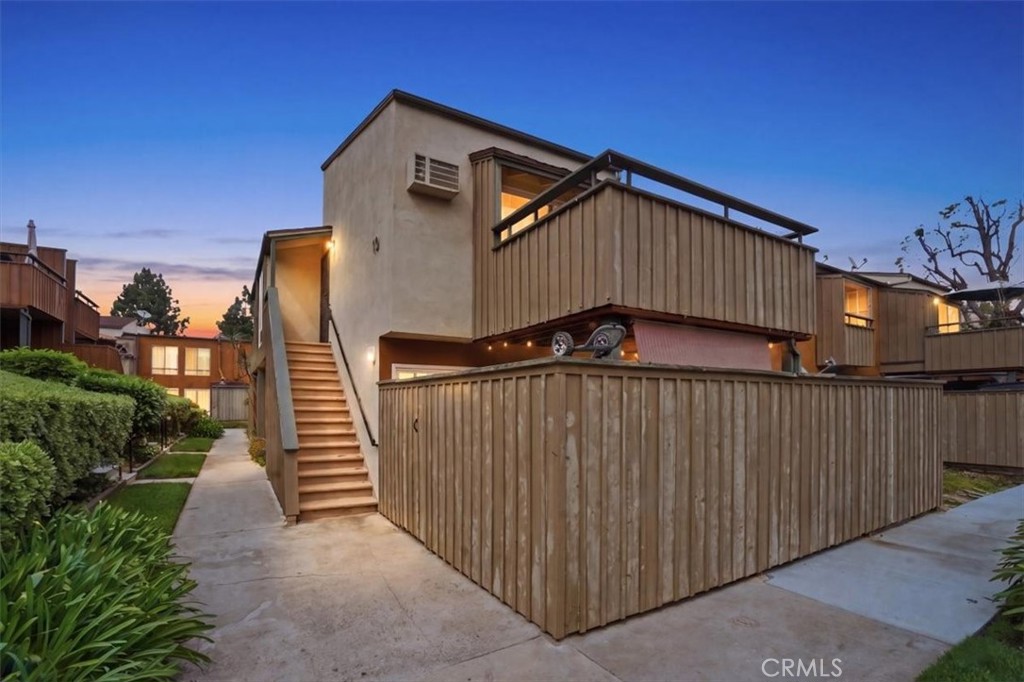 1001 W Stevens 237