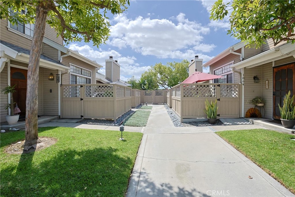 1872 W Falmouth