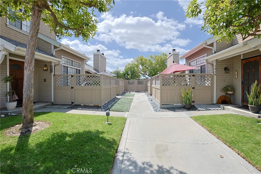 1872 W Falmouth