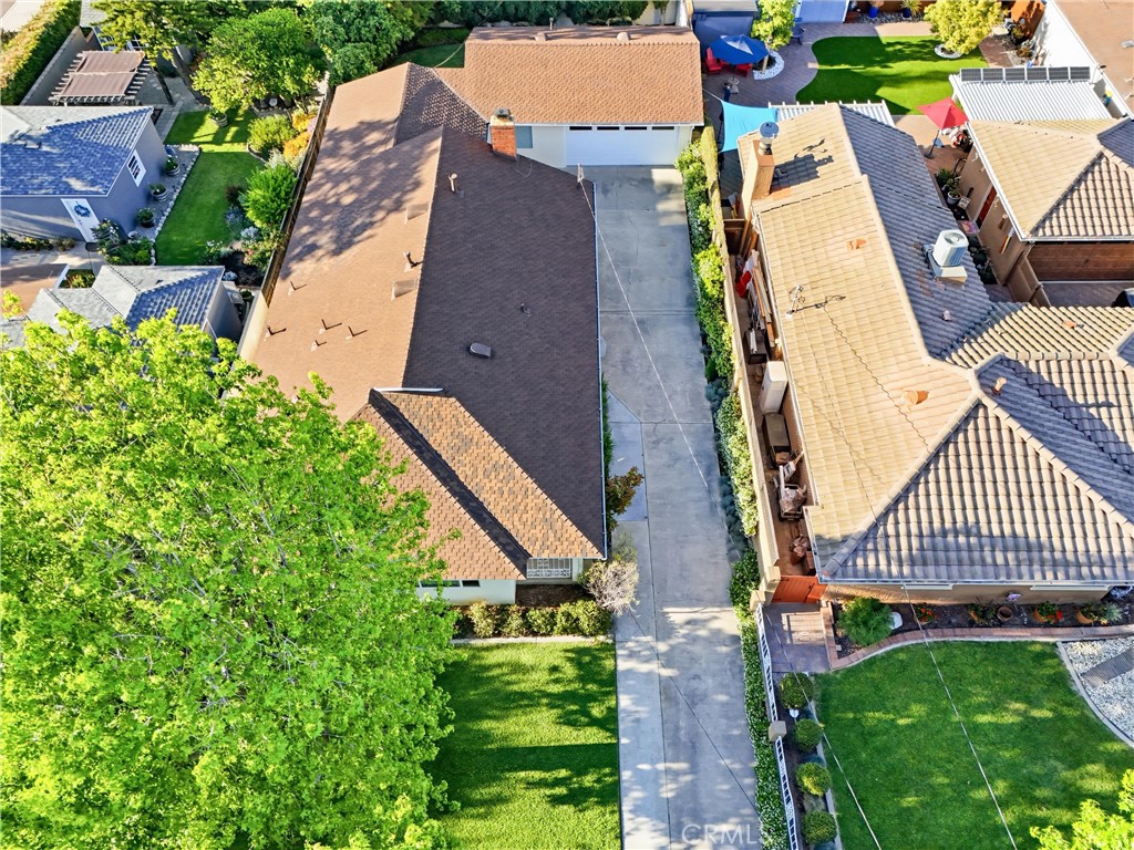 713 E Sycamore