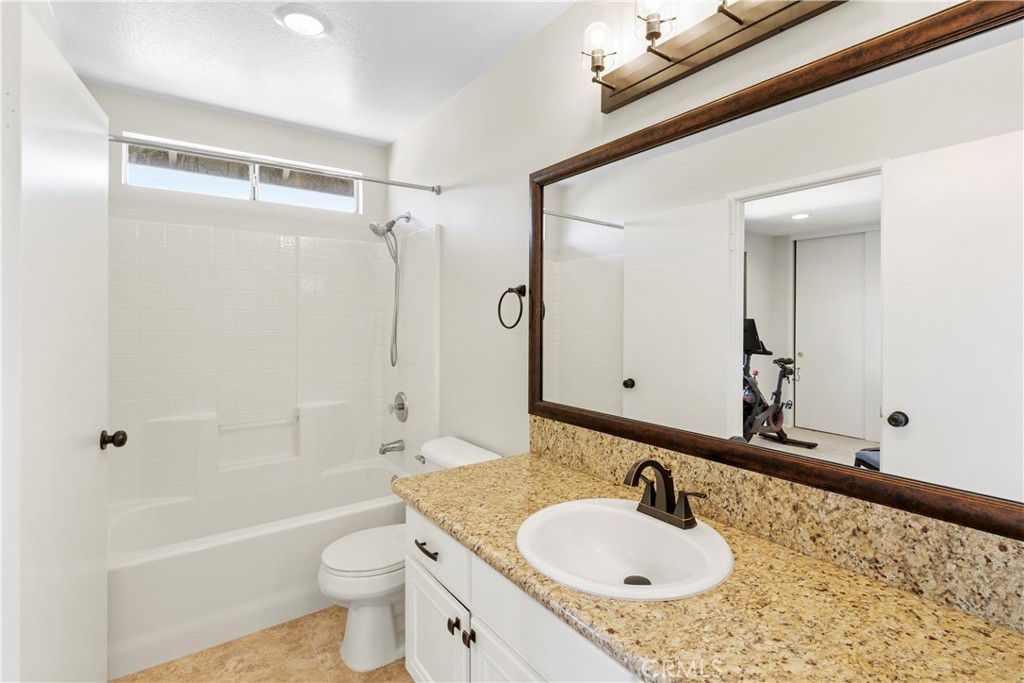 1209 Fernleaf Lane