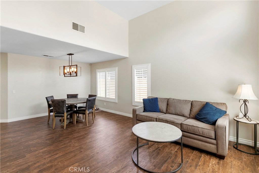 1209 Fernleaf Lane