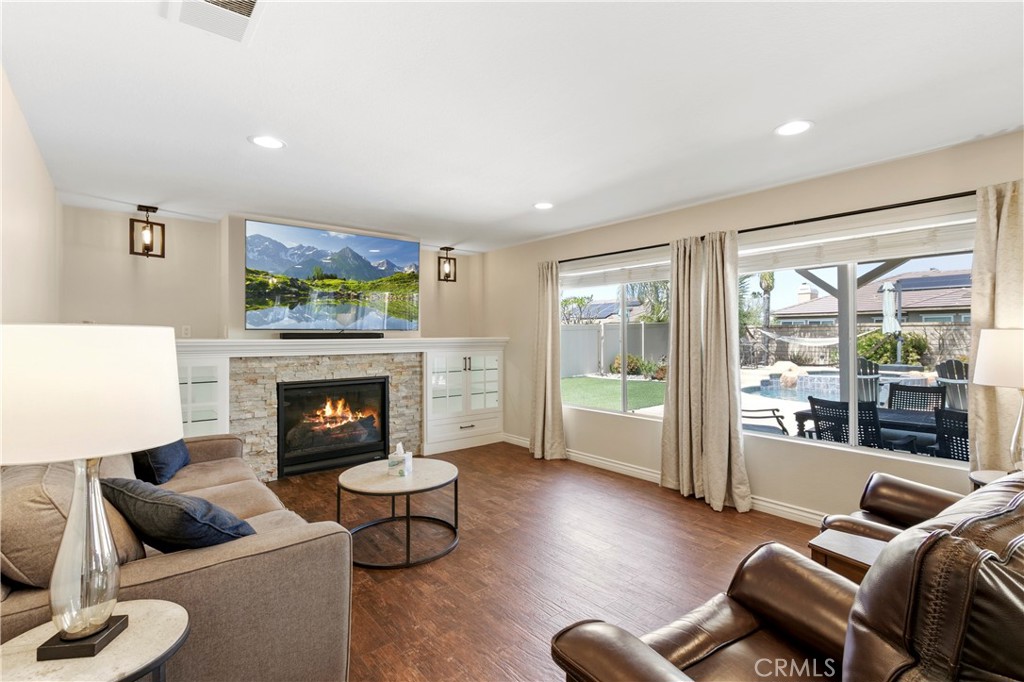 1209 Fernleaf Lane