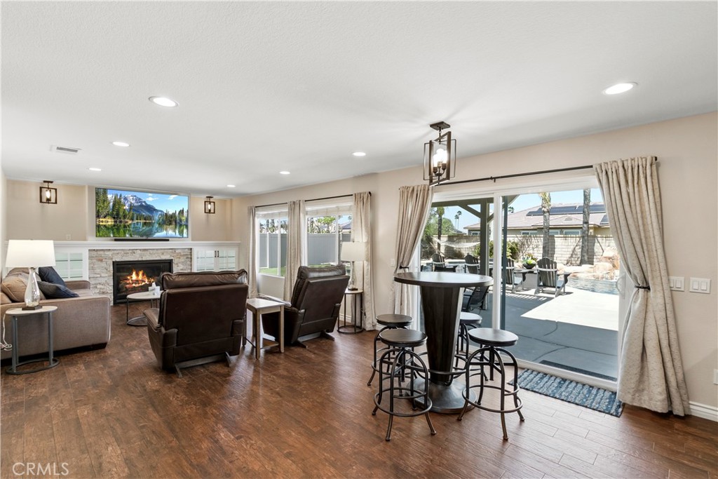 1209 Fernleaf Lane
