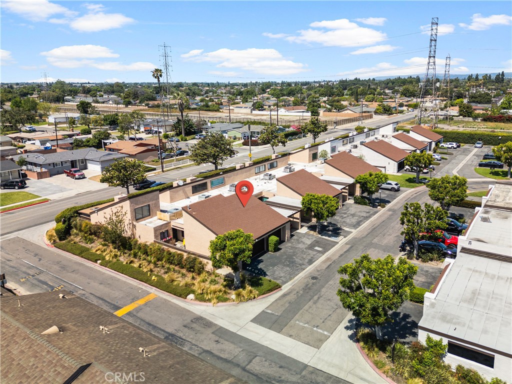 1639 S Heritage