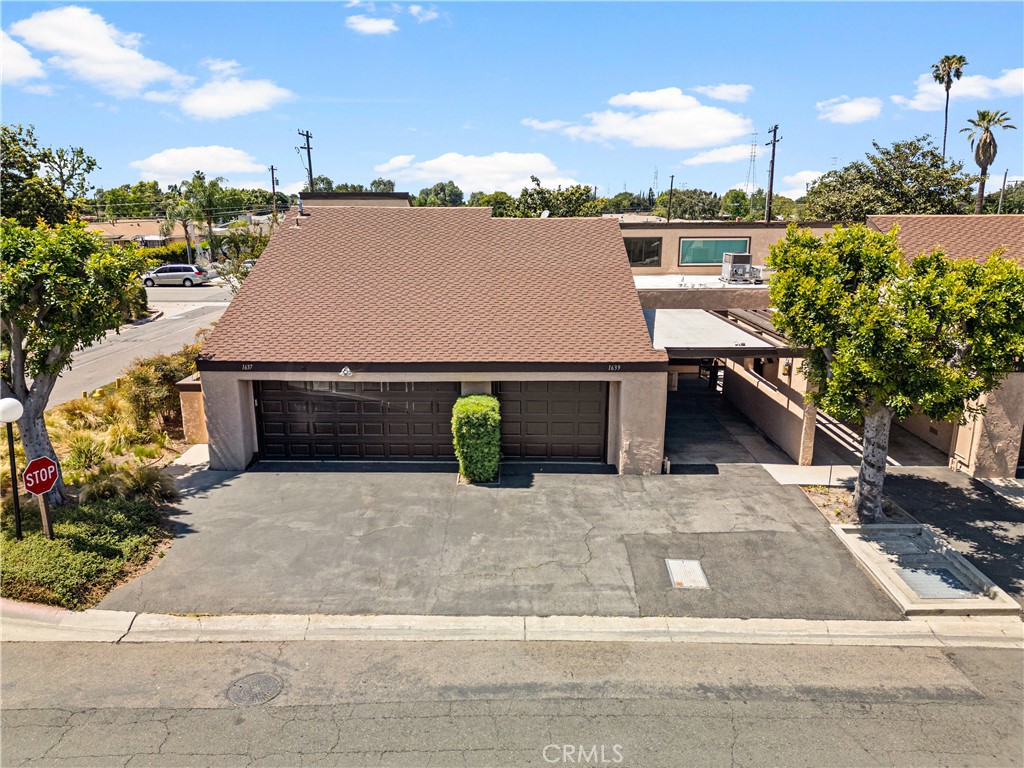 1639 S Heritage