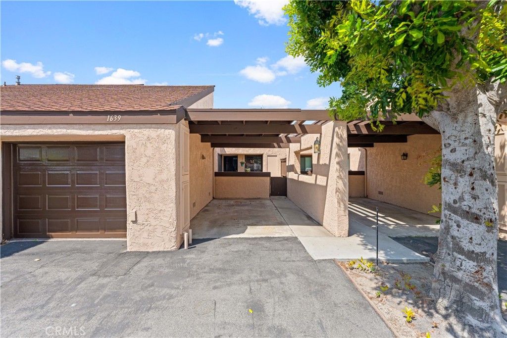 1639 S Heritage