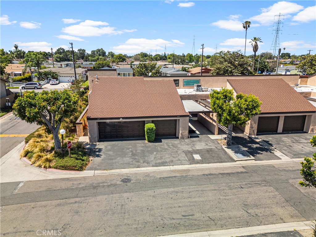 1639 S Heritage