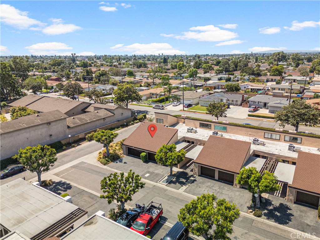 1639 S Heritage