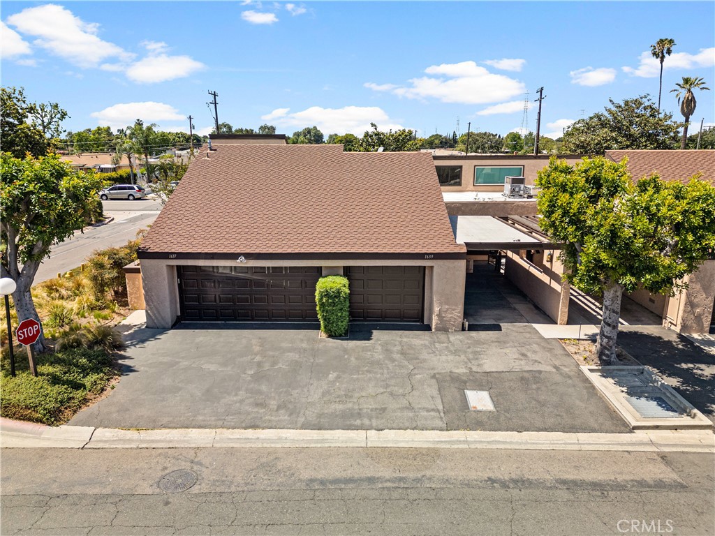 1639 S Heritage