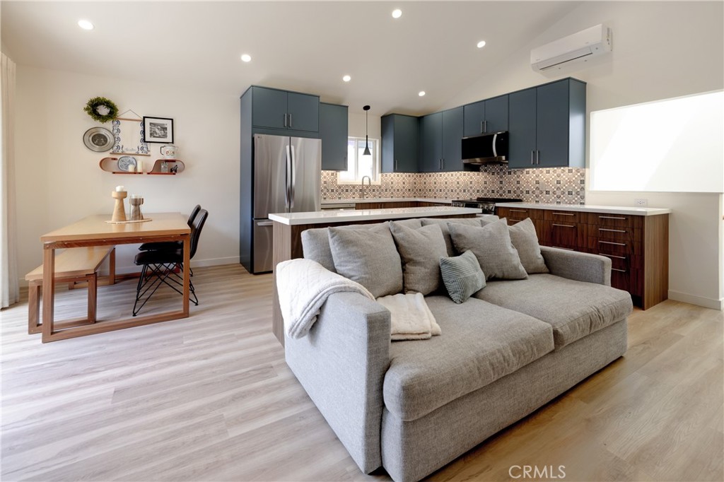 1651 Park B