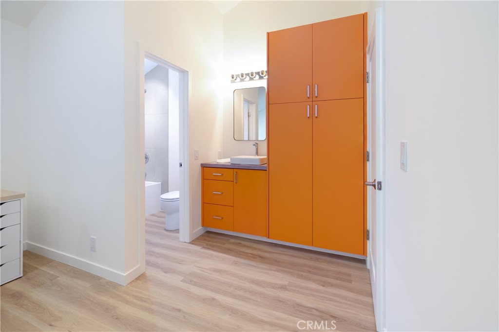 1651 Park B