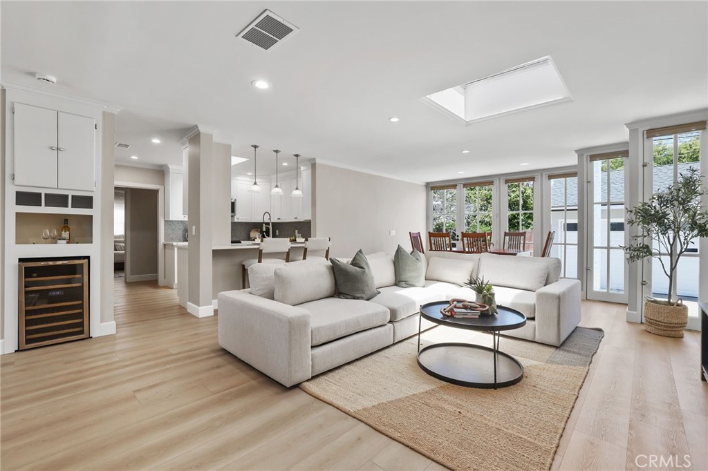 2114 Ostrom