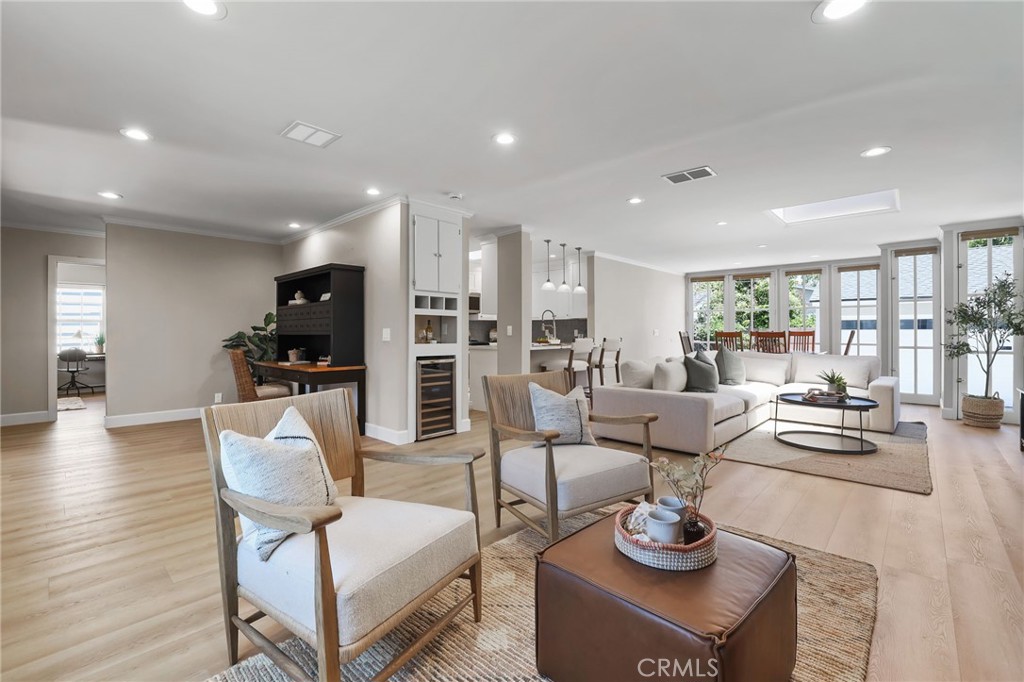 2114 Ostrom