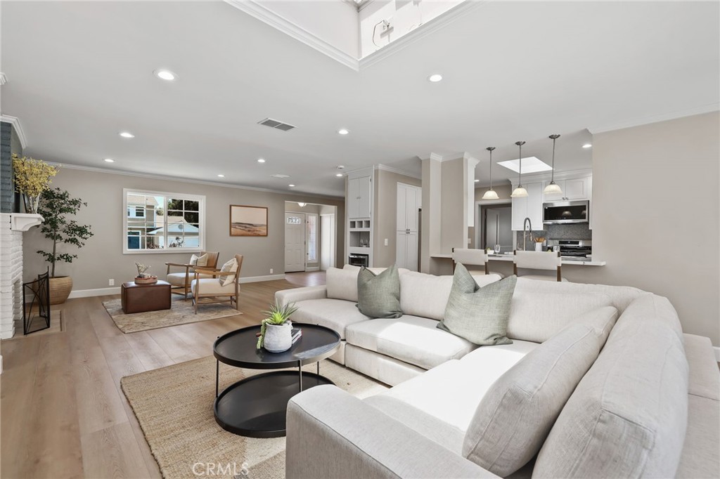 2114 Ostrom