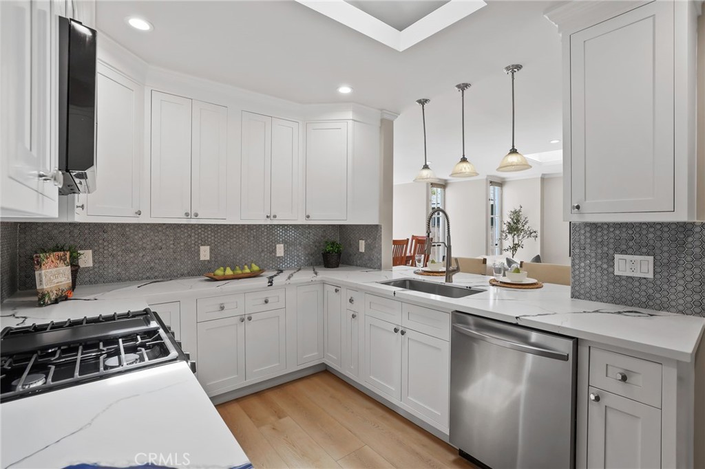 2114 Ostrom