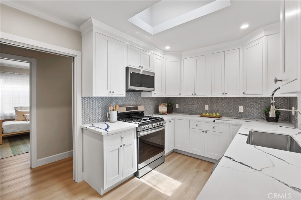 2114 Ostrom