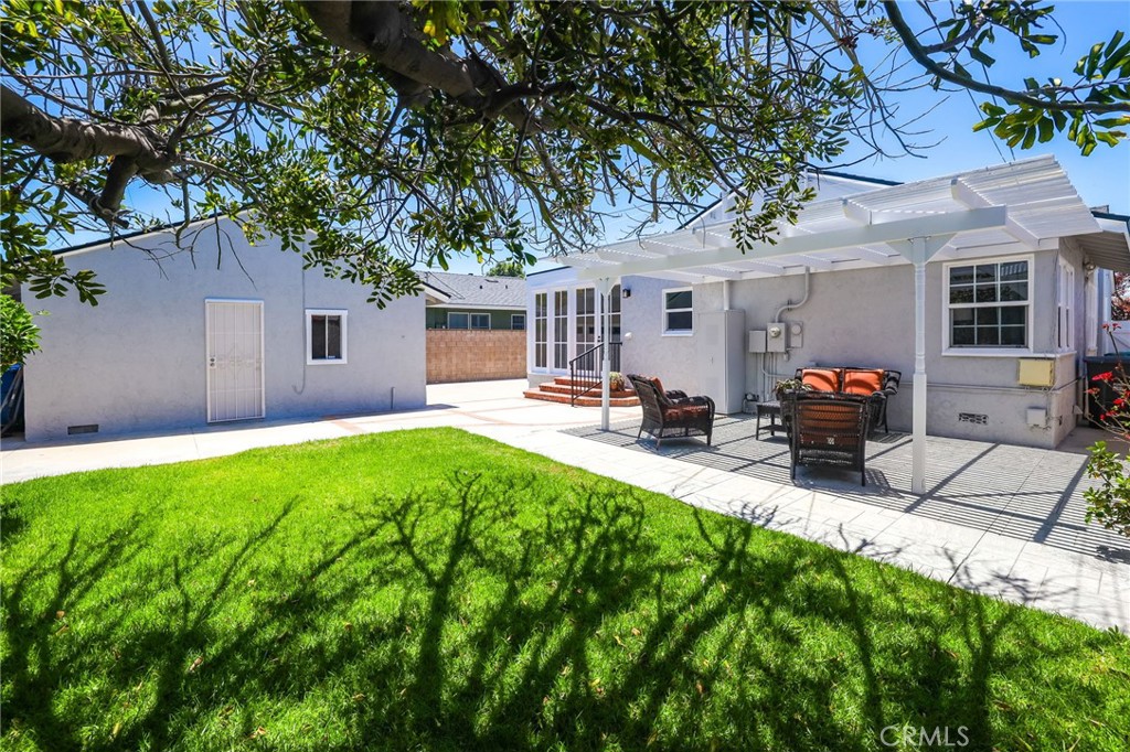2114 Ostrom