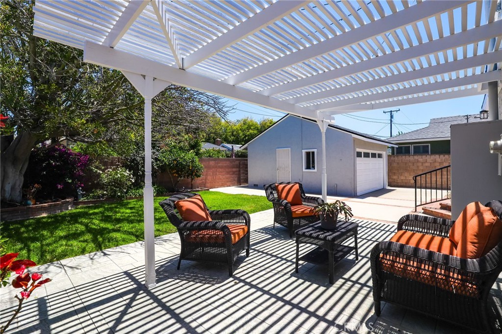 2114 Ostrom