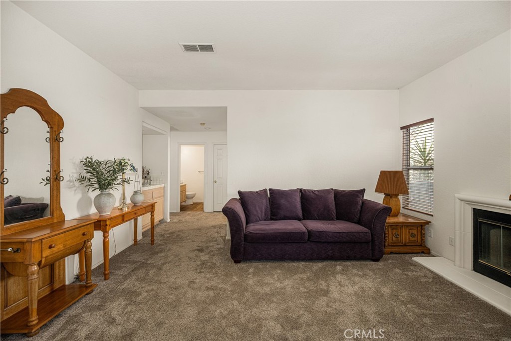 39876 Via Castana