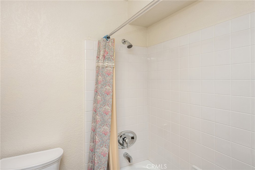 39876 Via Castana