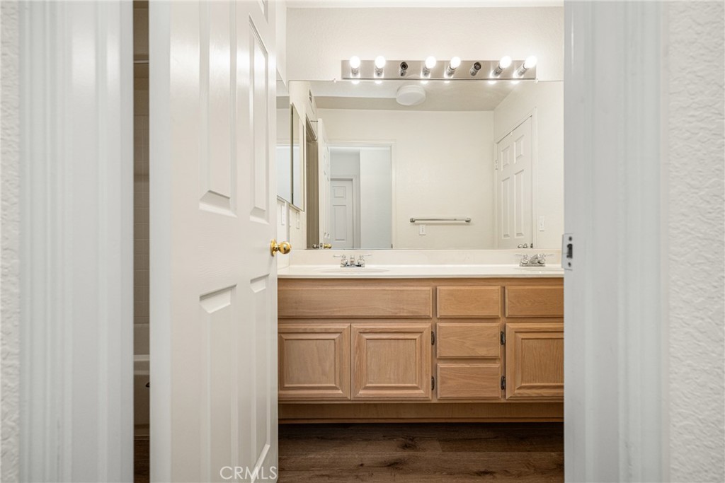 39876 Via Castana