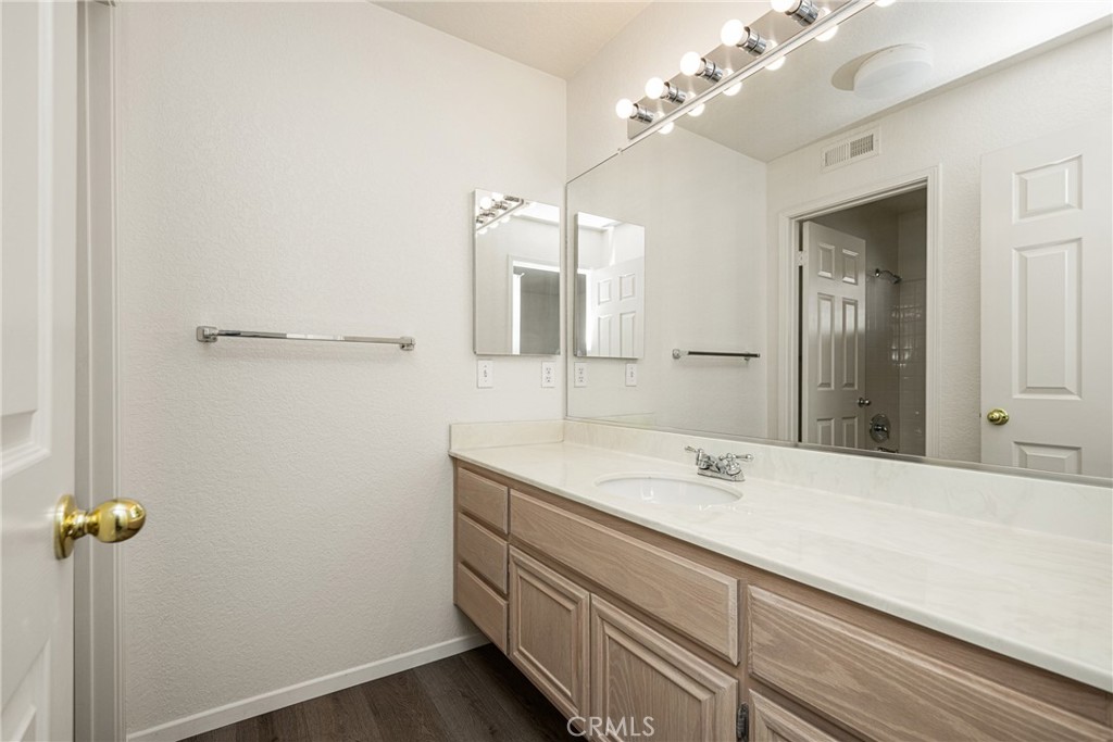 39876 Via Castana