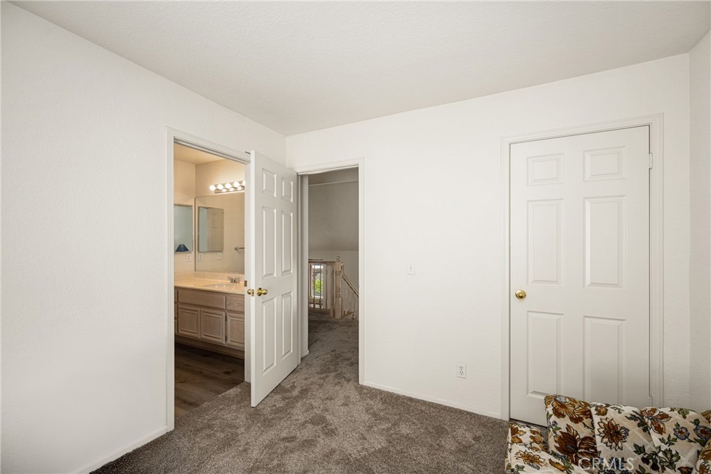 39876 Via Castana