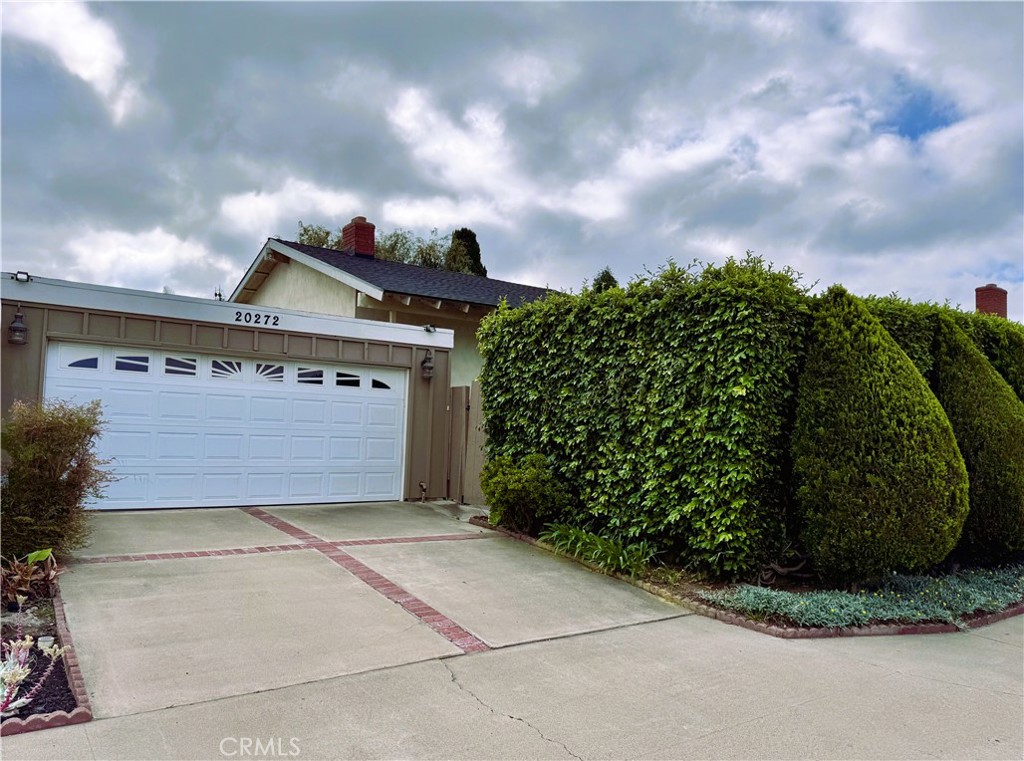 20272 Eastwood Circle