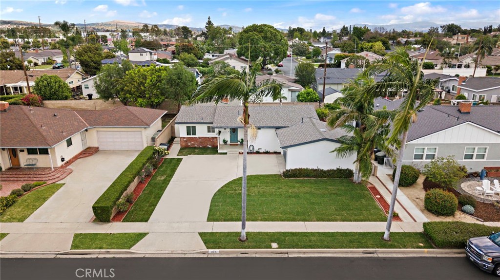 324 Sequoia