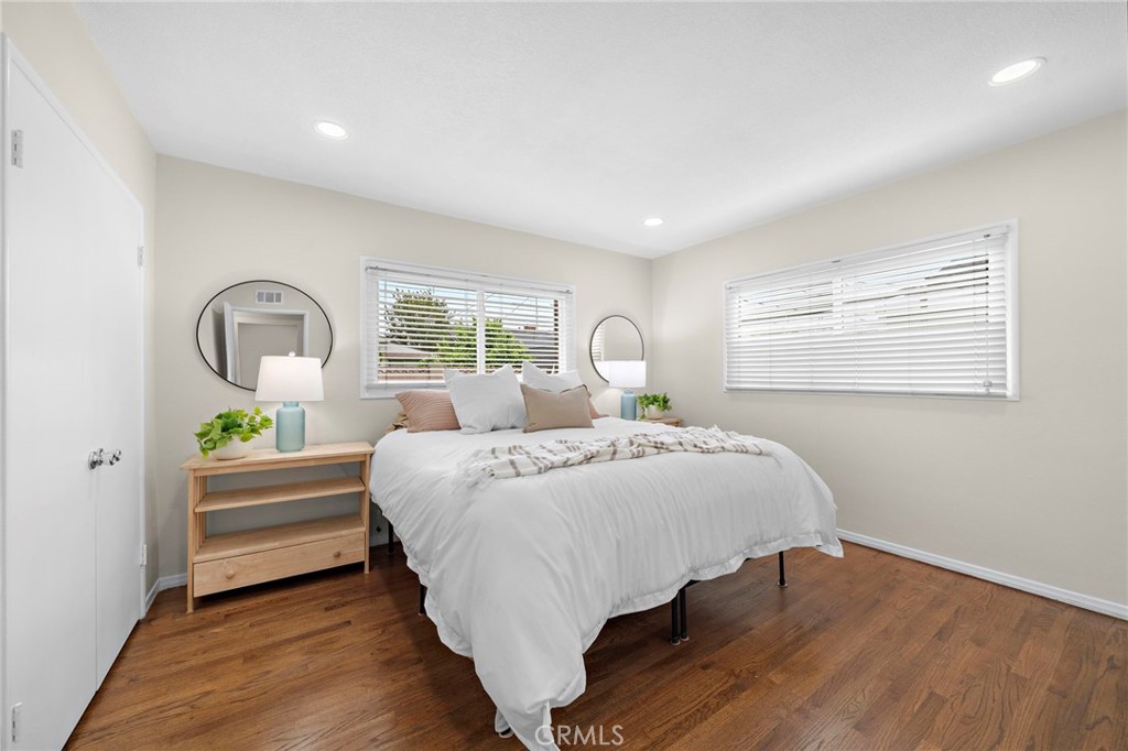 324 Sequoia