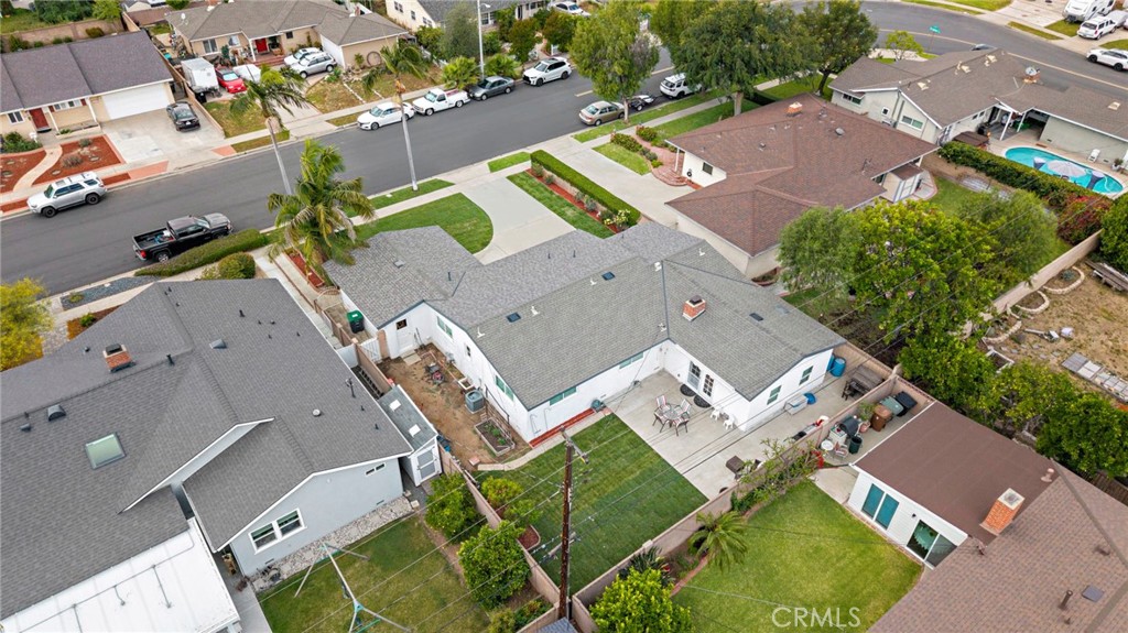 324 Sequoia